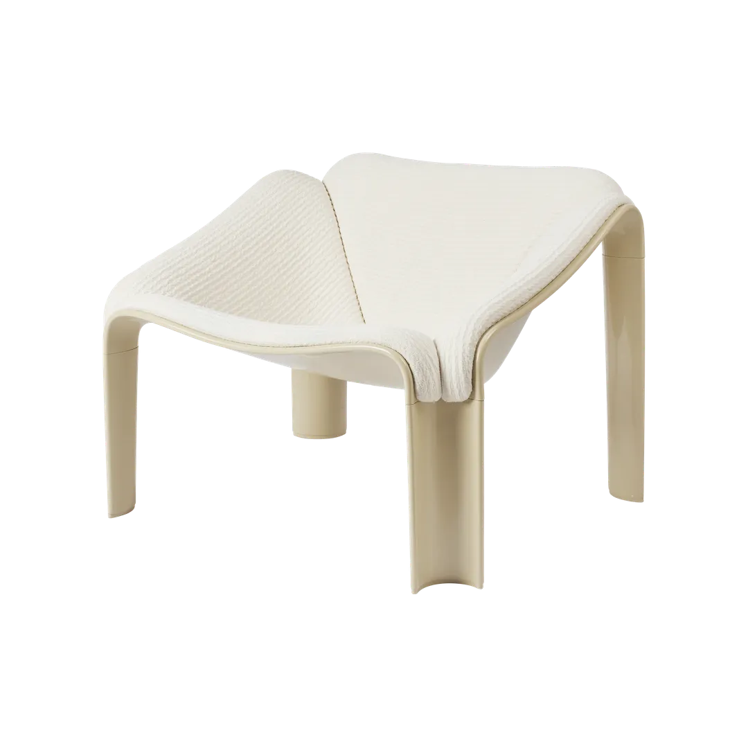 F300 Lounge Chair