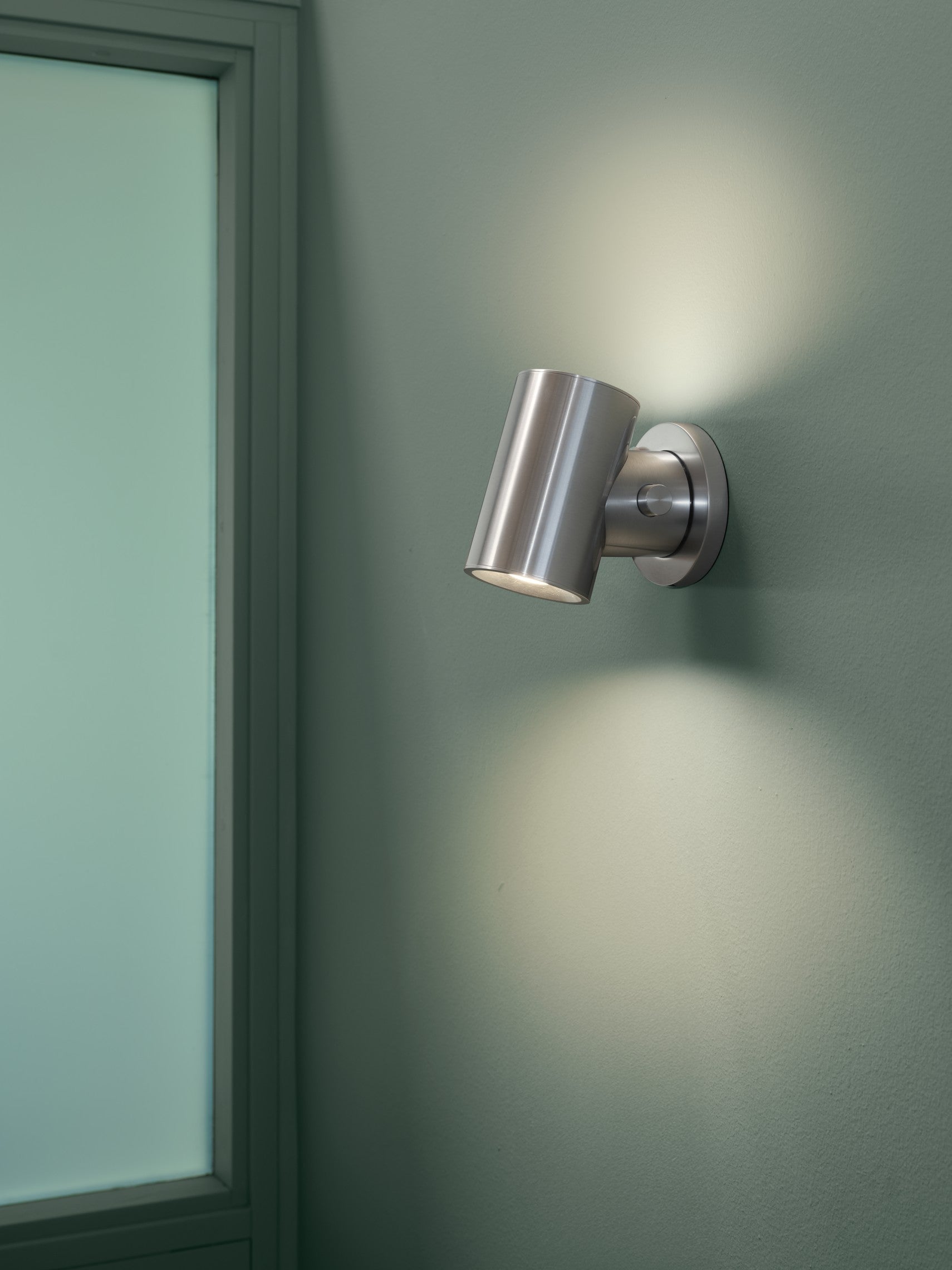 Aplica Beam - Polished Aluminum