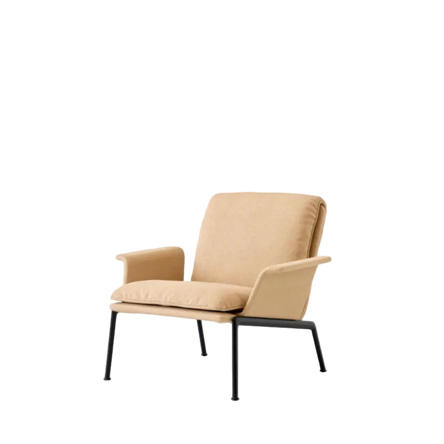 Muno Lounge Chair W. Arms LN19