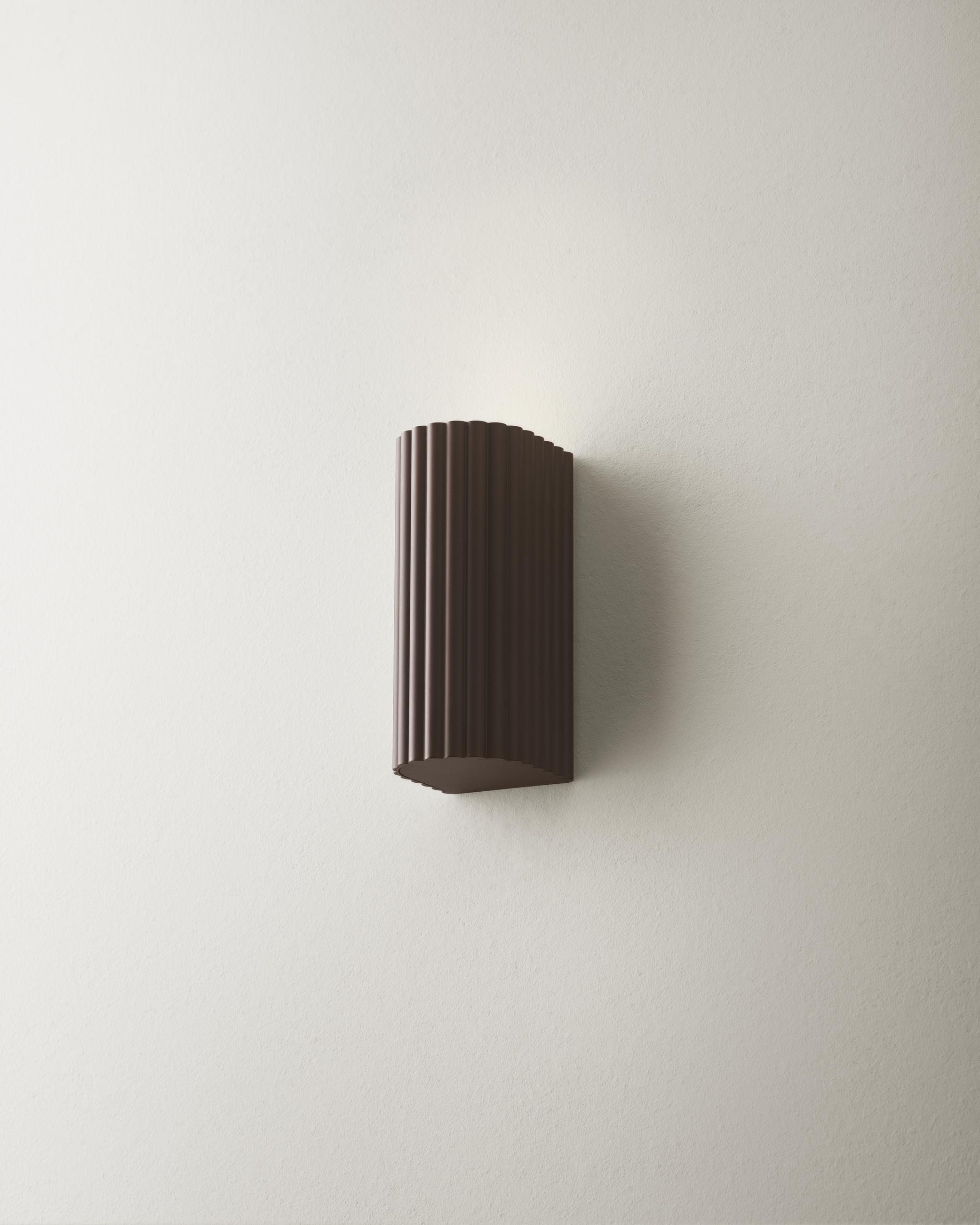Donna 15 Wall lamp - Chestnut