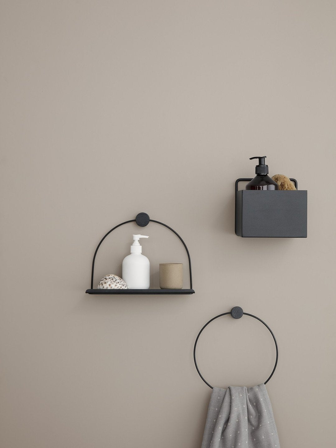 Towel Hanger - Black