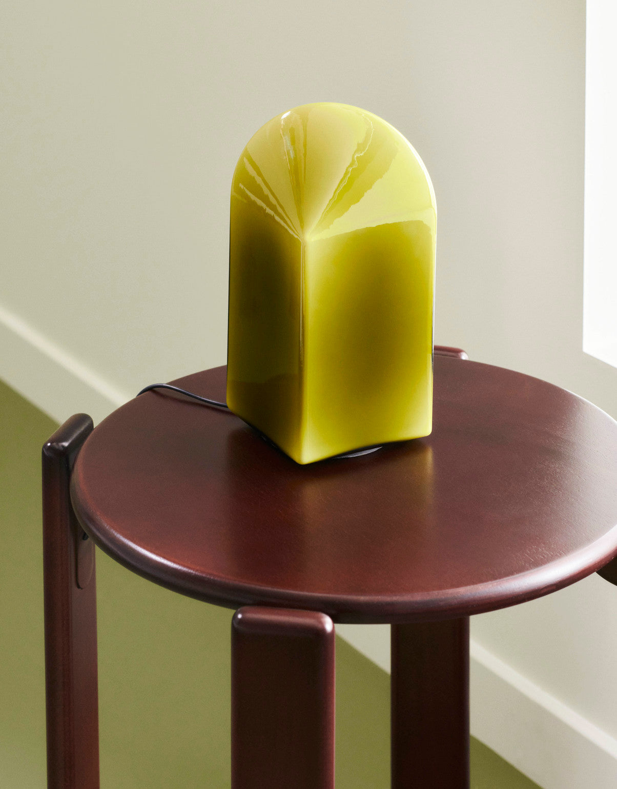 Parade Table Lamp 240 - Moss Green