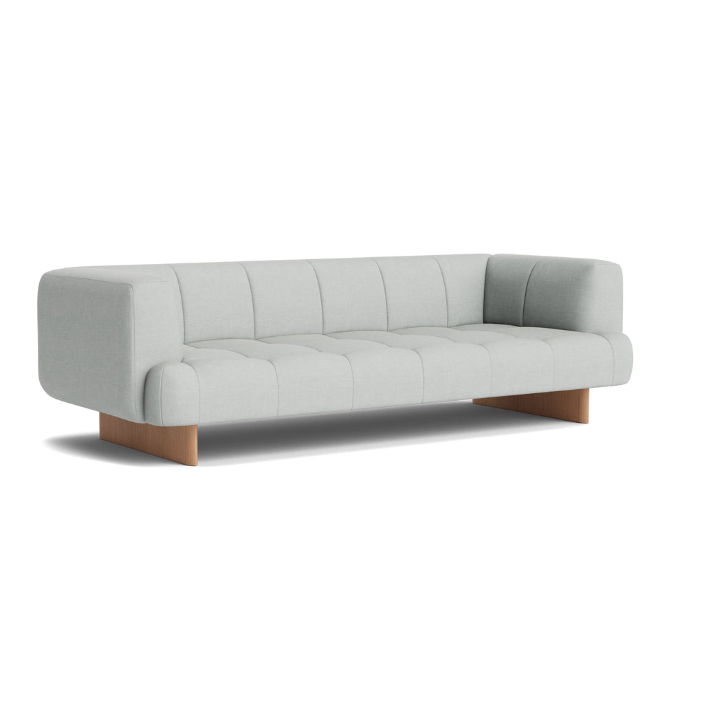 Quilton Lift 3 seater Water-based lacquered oak base - Full upholstery Olavi by HAY-01