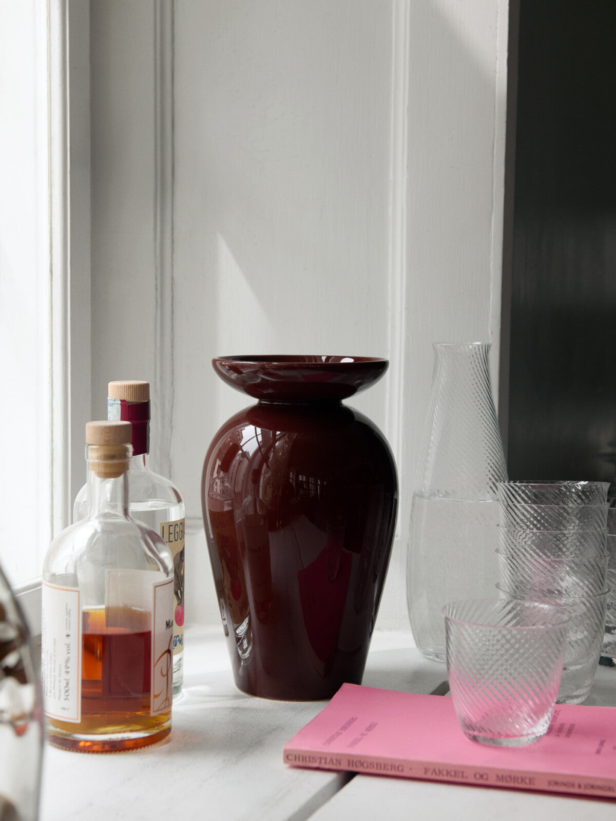 Momento Vase JH47