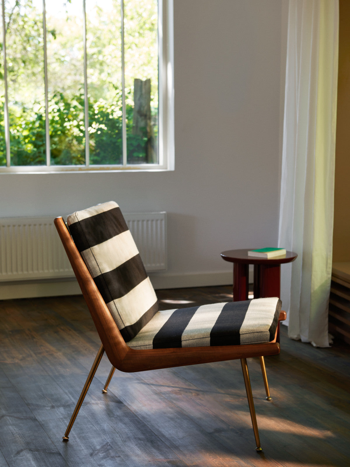 Boomerang HM1 Lounge Chair