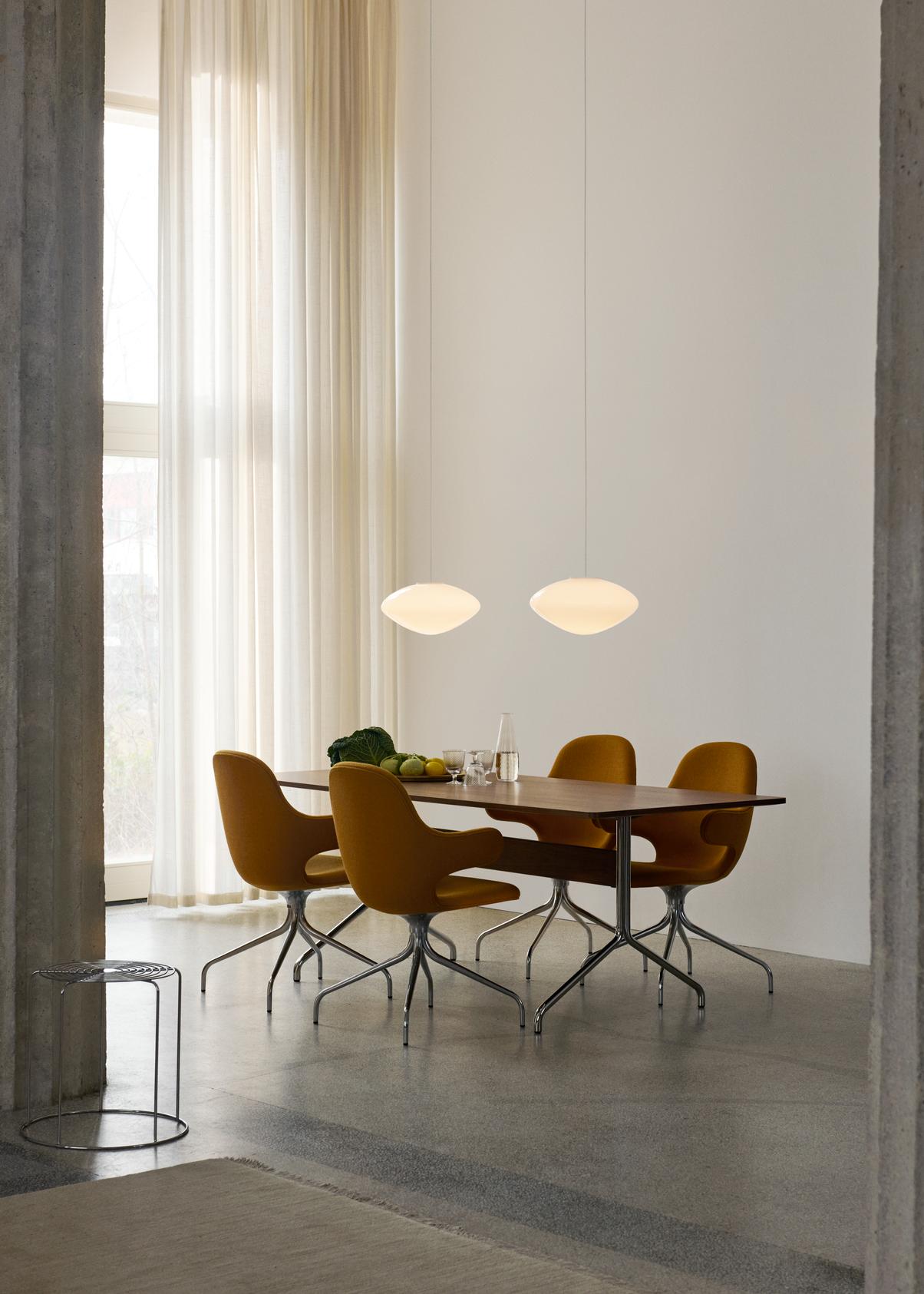 Pavilion Dining Table AV19 - Lacquered Walnut