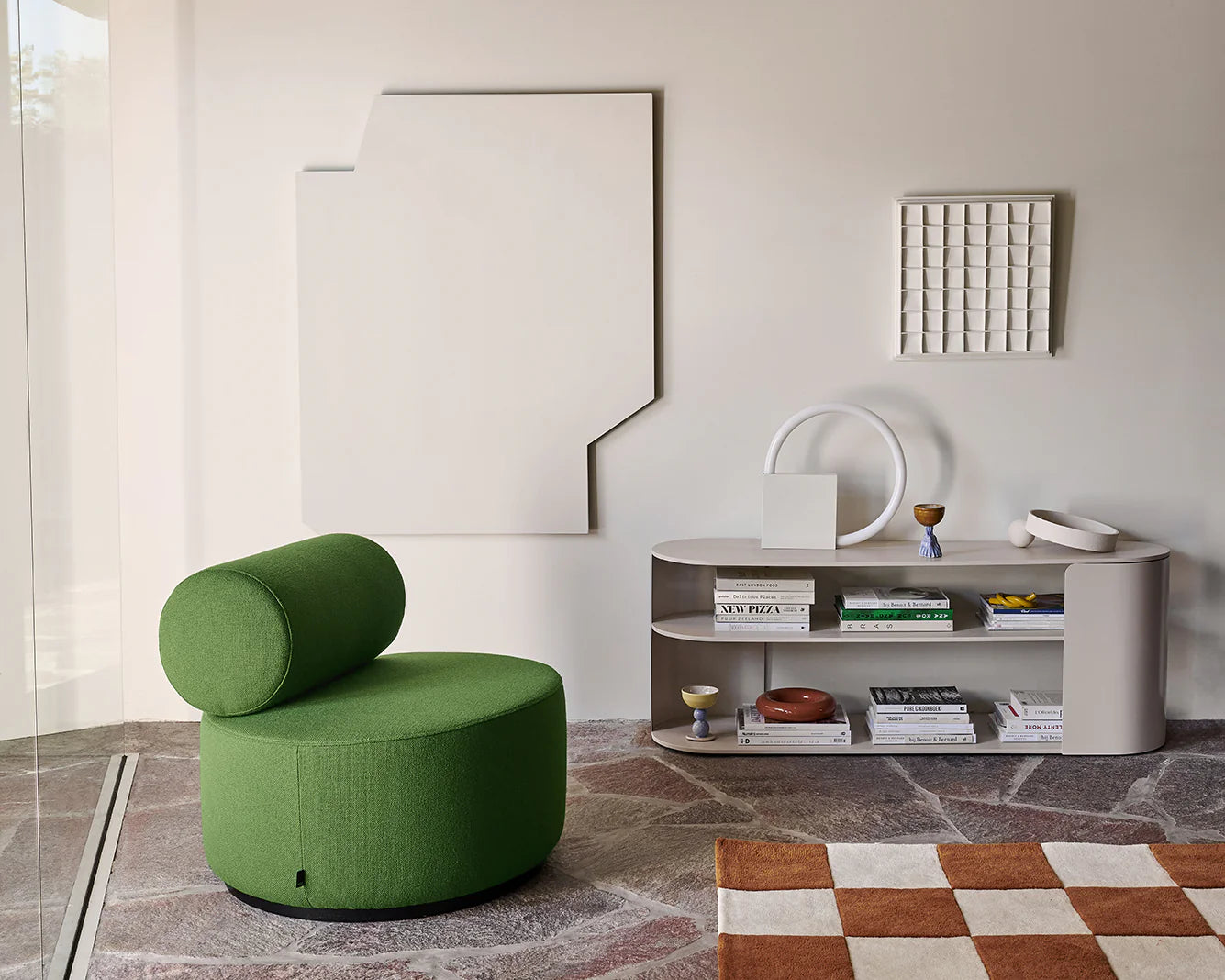 Plateau storage - large