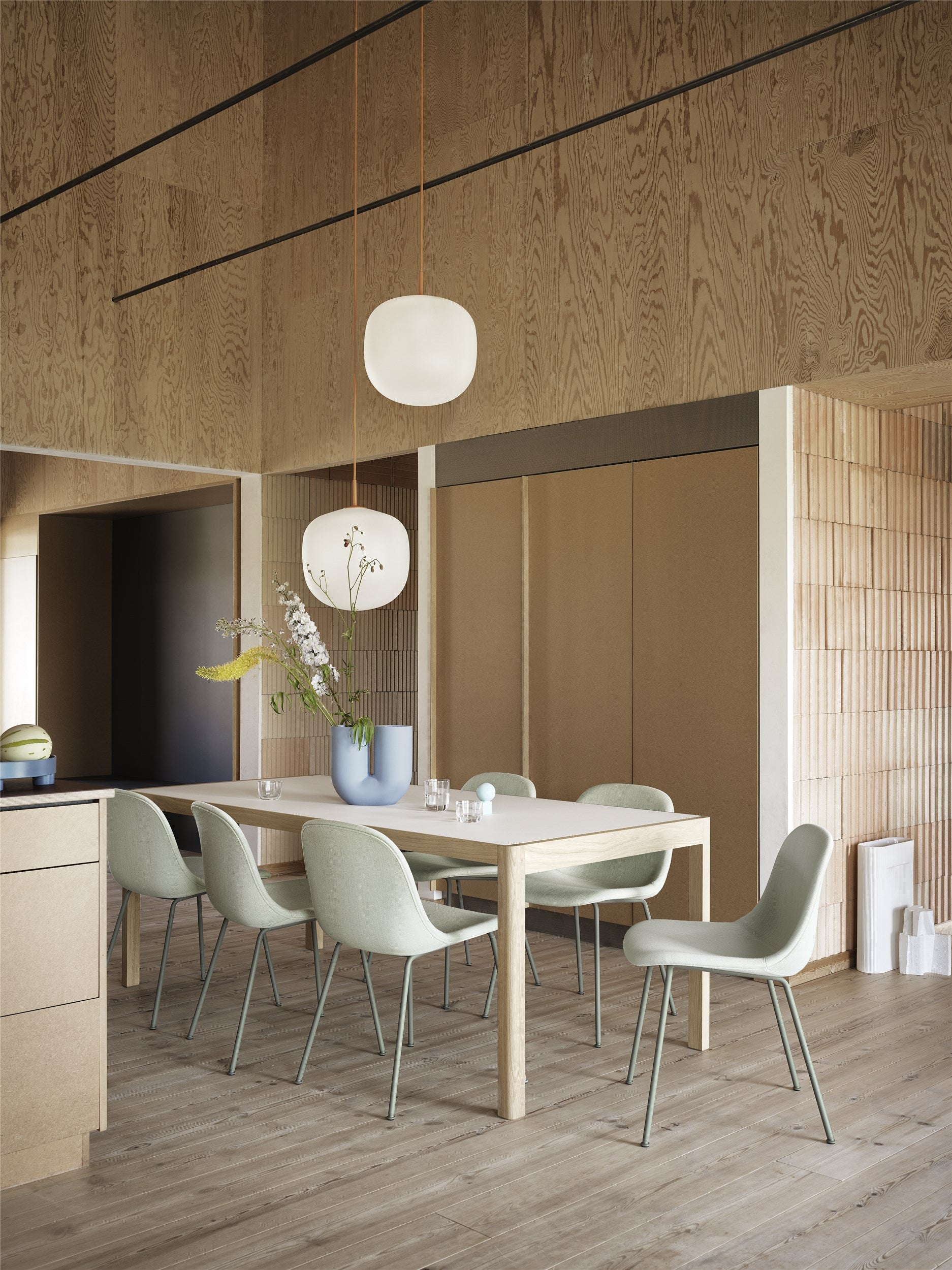 Masa Workshop - Warm Grey Linoleum/Oak