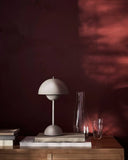 Flowerpot Portable Table Lamp VP9 - Matt Light Grey