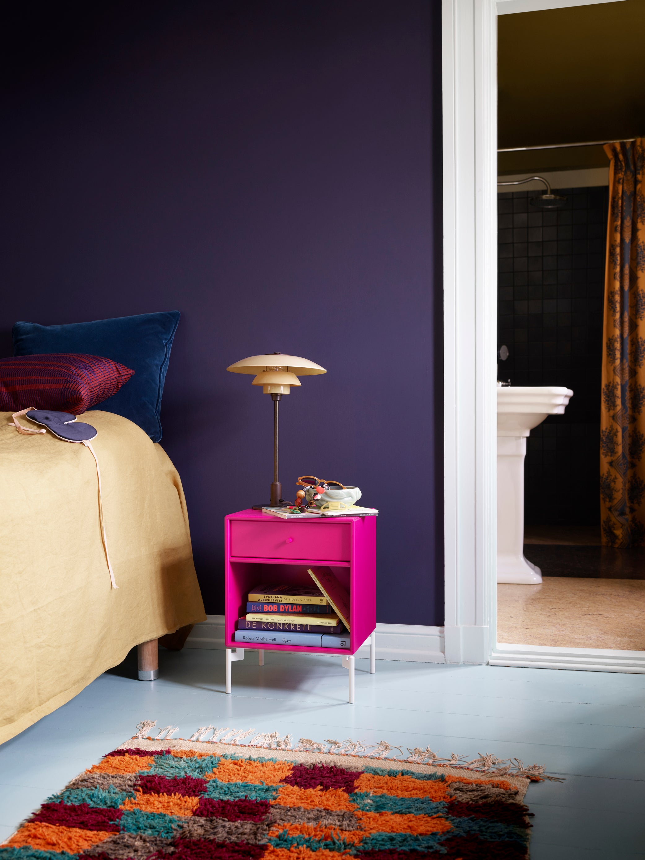 DREAM Nightstand