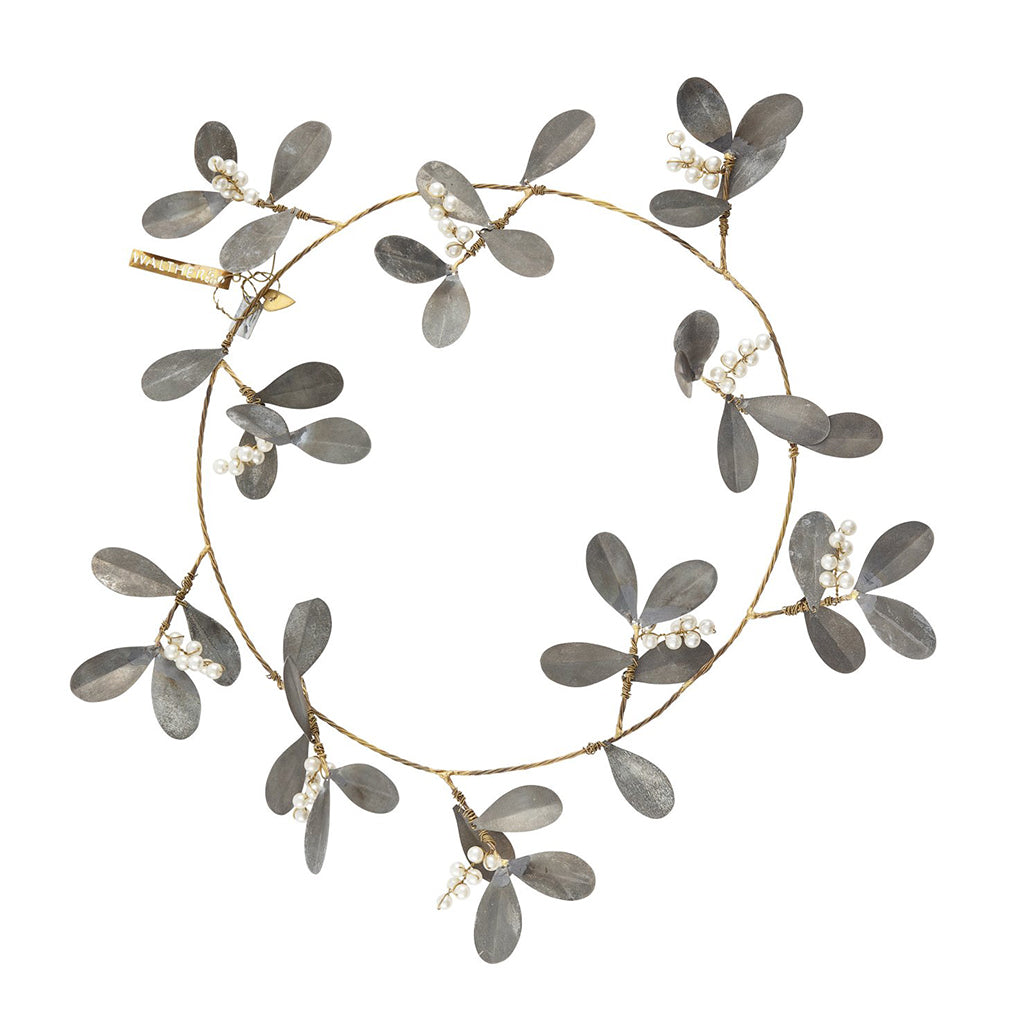Snowberry Wreath, Large - Zinc