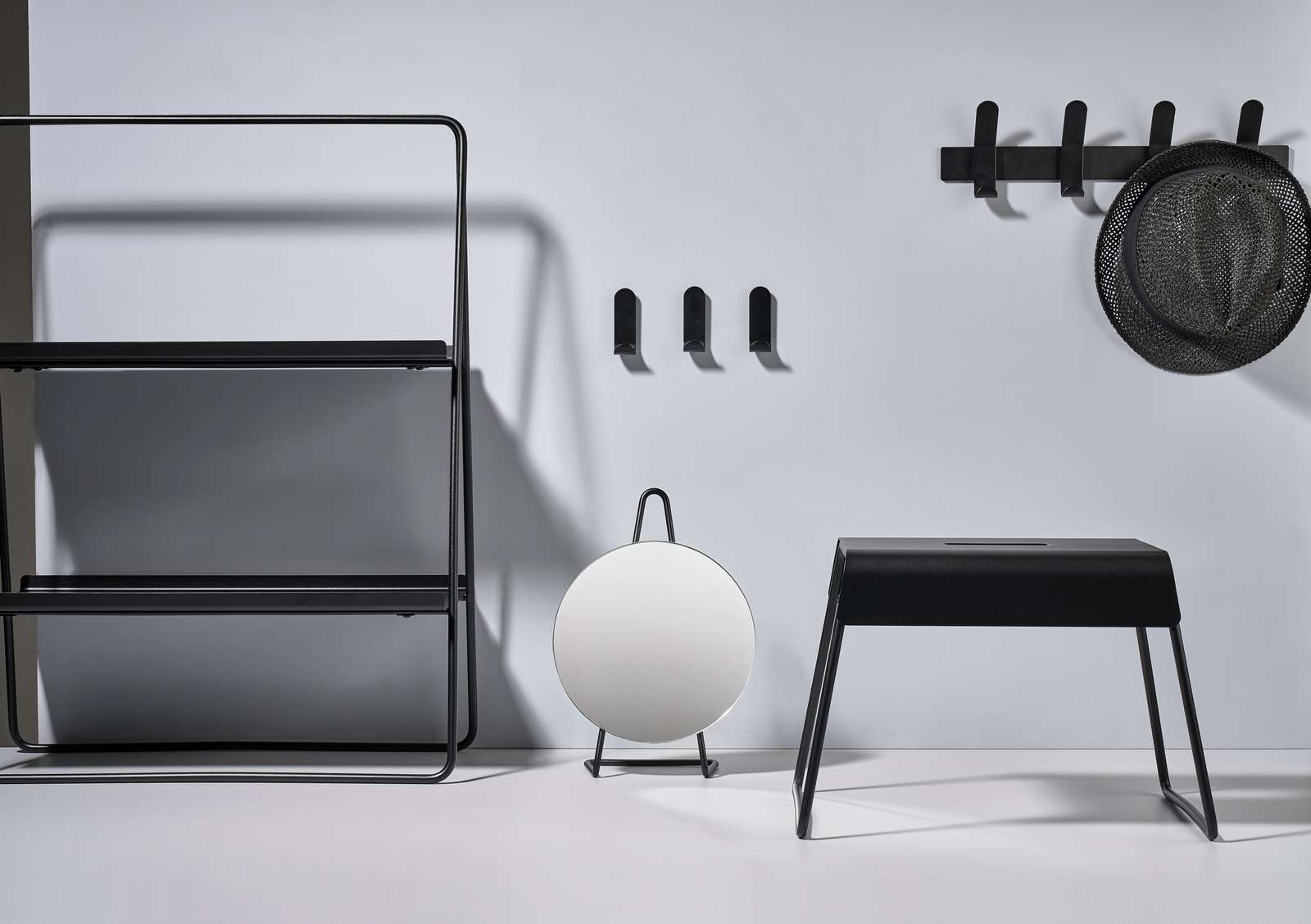 Taburet A-Stool - negru